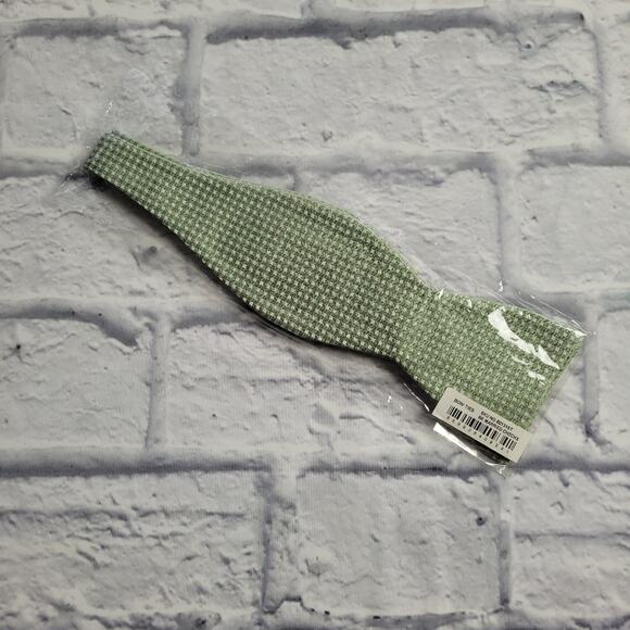 NWT The Tie Bar Be Married Sage Green Checks Silk Bow Tie - Picture 7 of 10